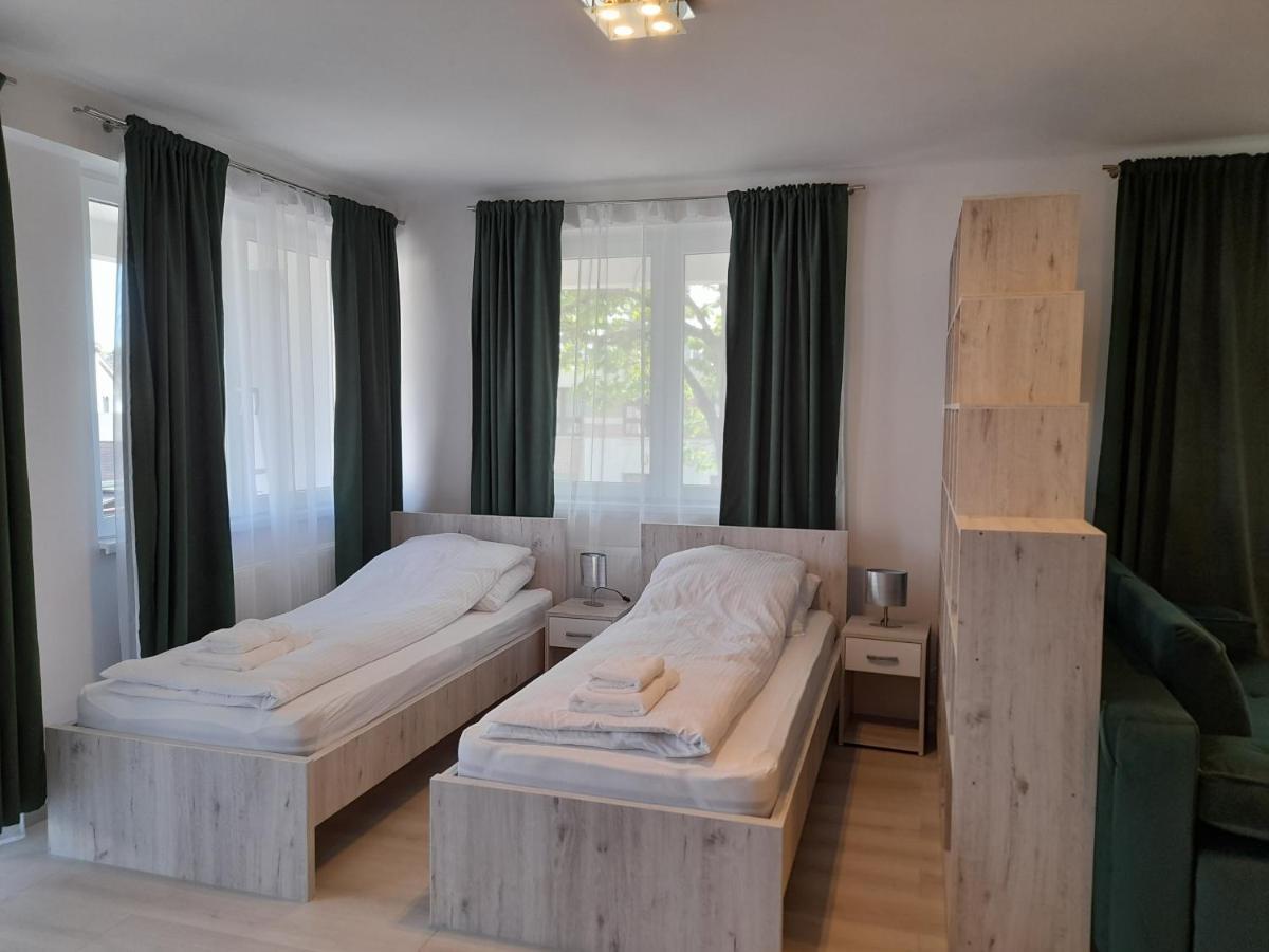 Orion Panzio Bed & Breakfast Hajdúszoboszló Eksteriør bilde