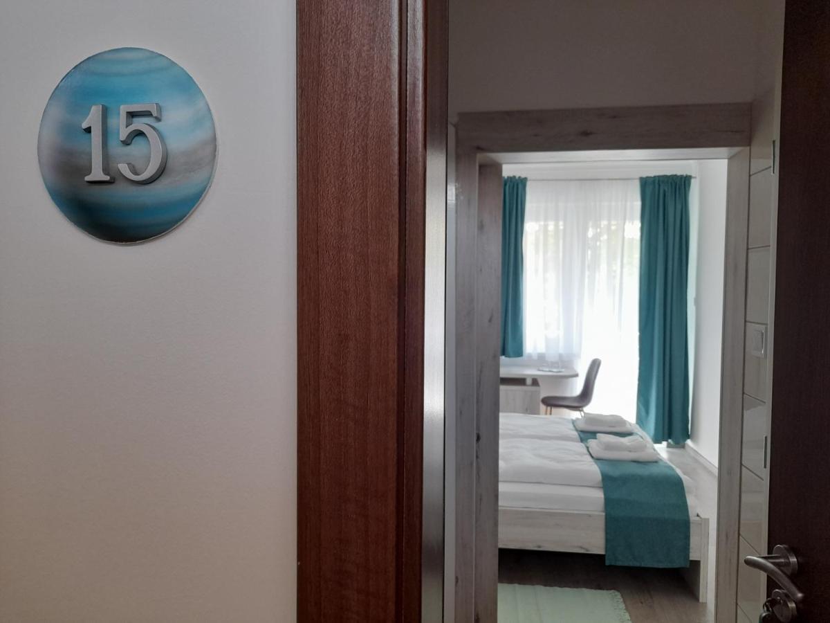 Orion Panzio Bed & Breakfast Hajdúszoboszló Eksteriør bilde