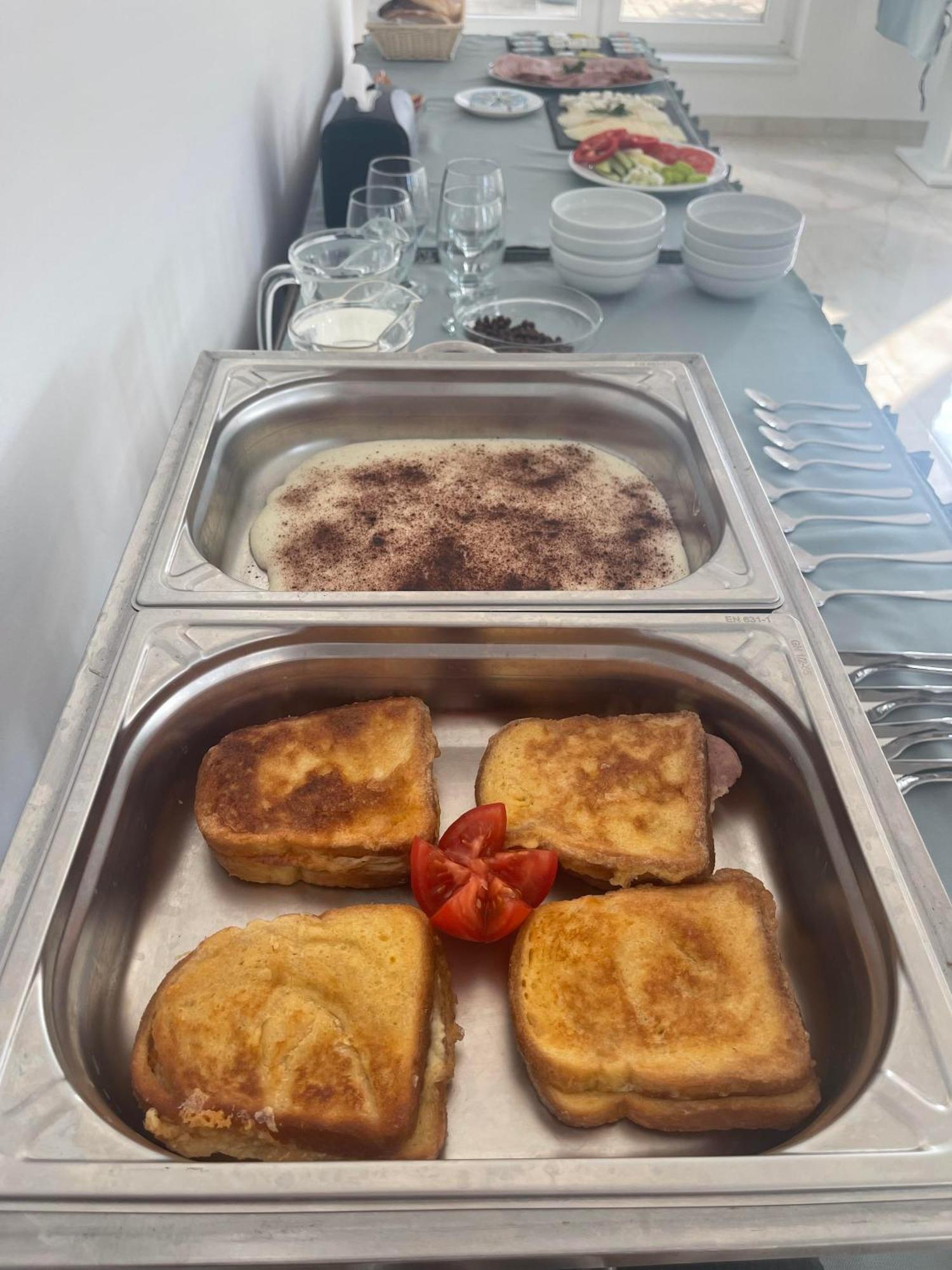 Orion Panzio Bed & Breakfast Hajdúszoboszló Eksteriør bilde