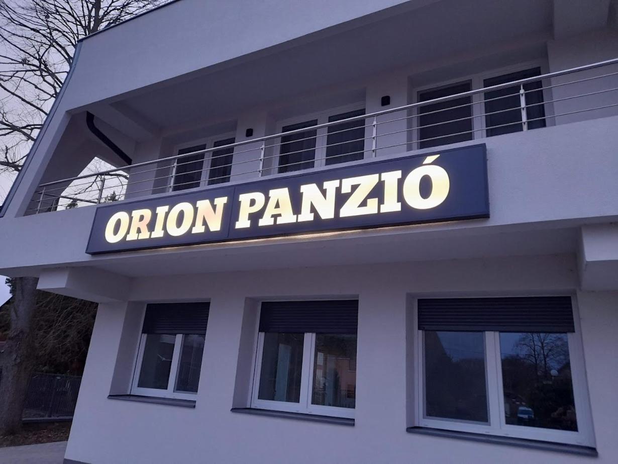 Orion Panzio Bed & Breakfast Hajdúszoboszló Eksteriør bilde